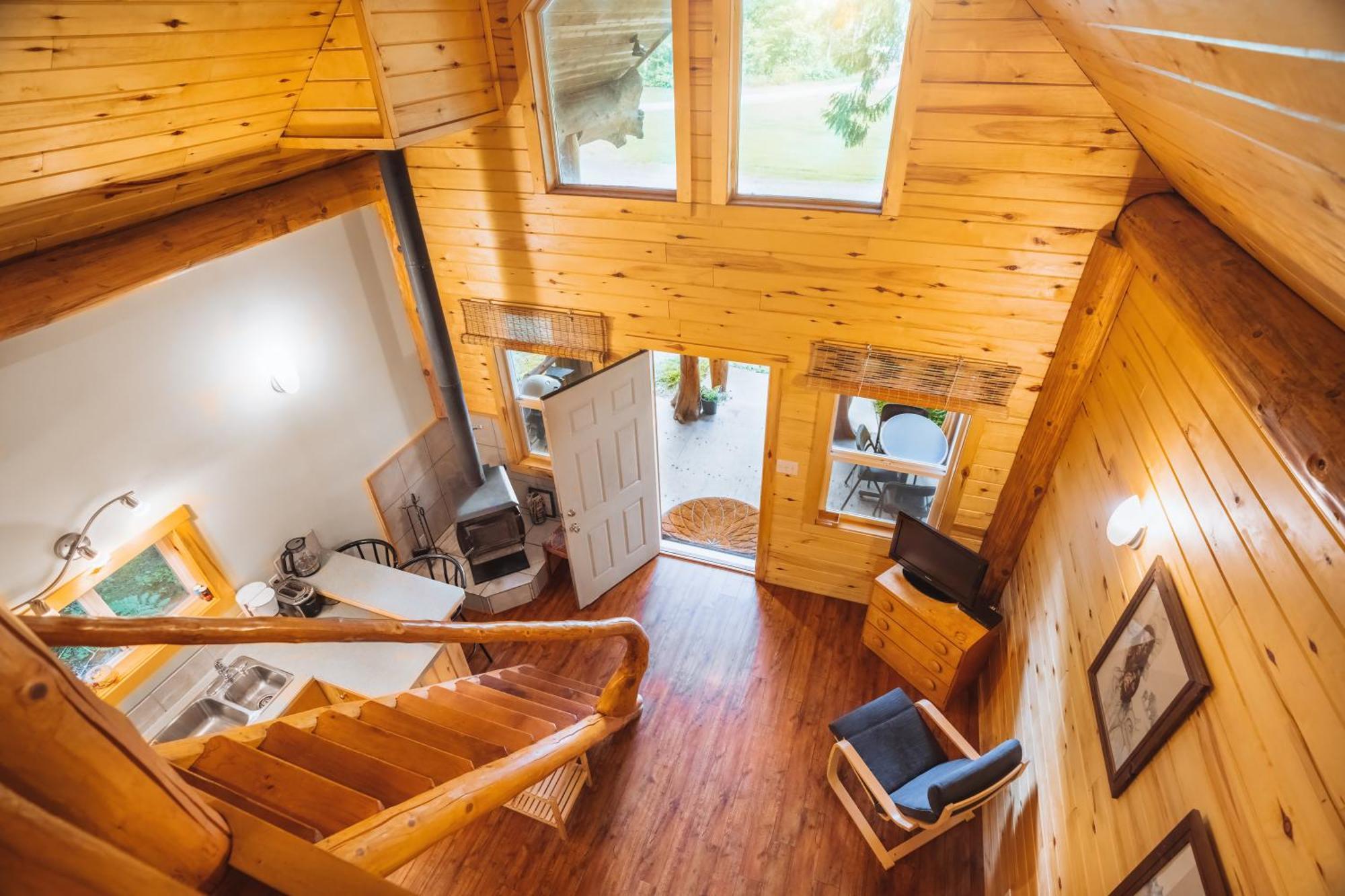 Bella Coola Grizzly Tours And Resort Hagensborg エクステリア 写真