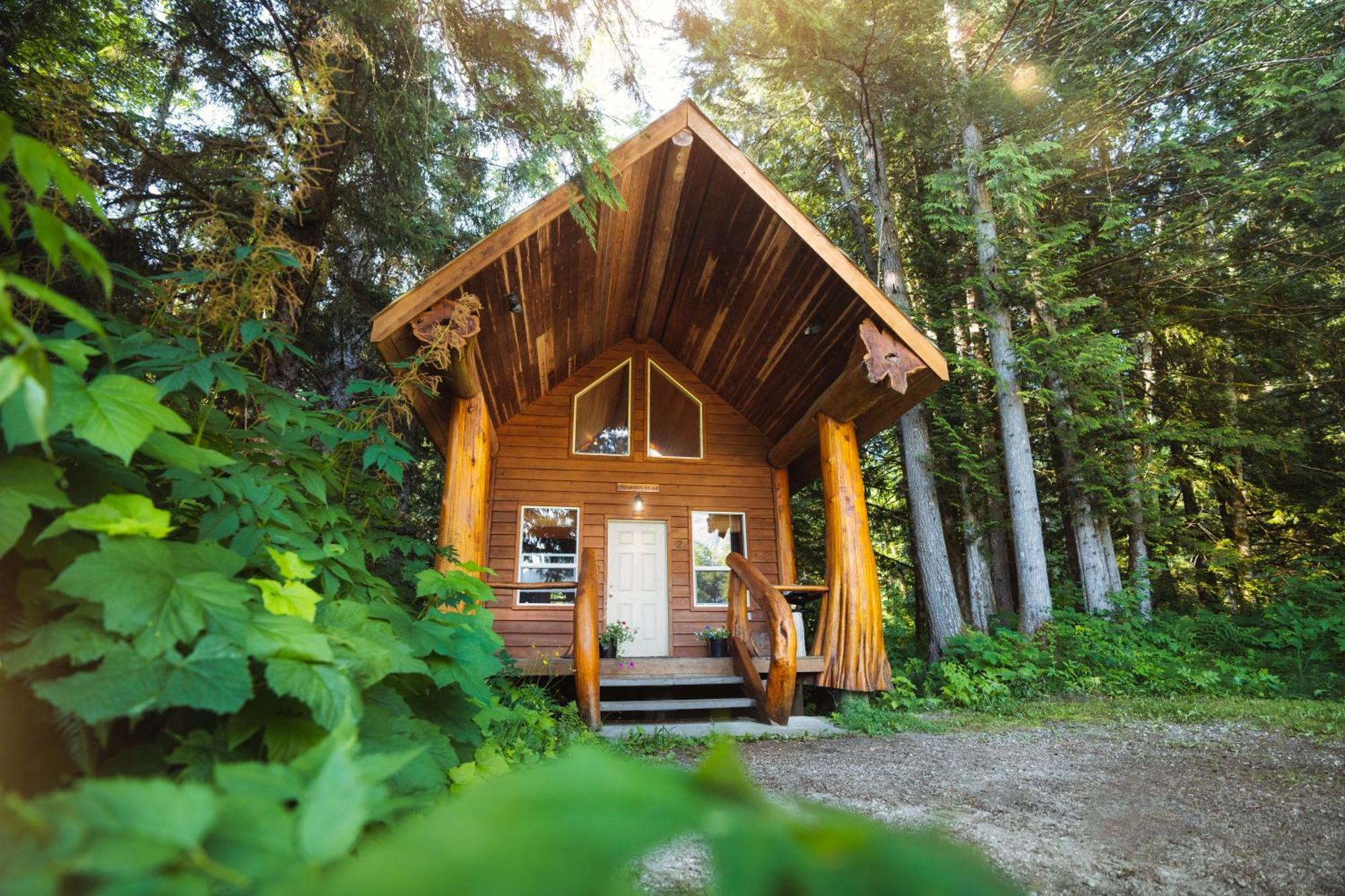 Bella Coola Grizzly Tours And Resort Hagensborg エクステリア 写真