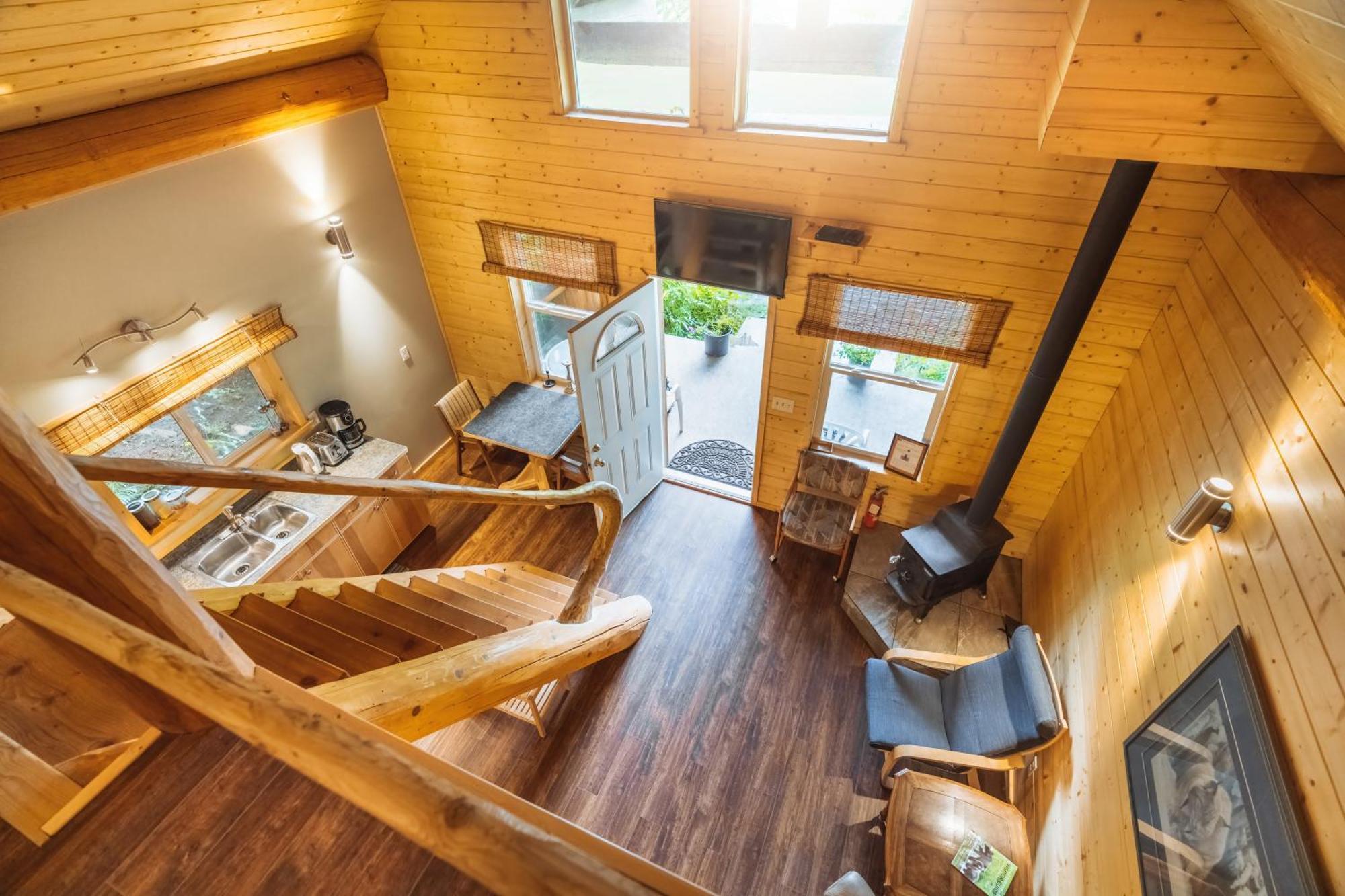 Bella Coola Grizzly Tours And Resort Hagensborg エクステリア 写真