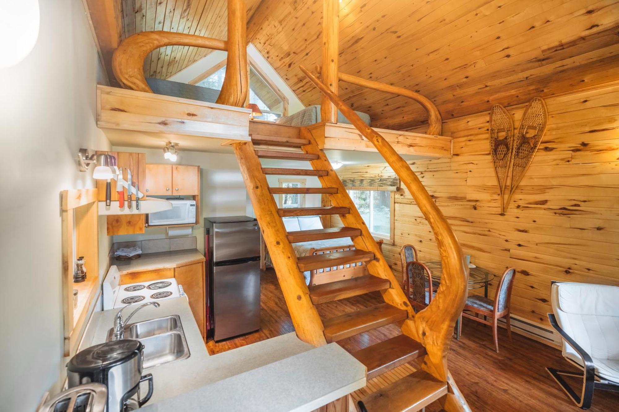 Bella Coola Grizzly Tours And Resort Hagensborg エクステリア 写真