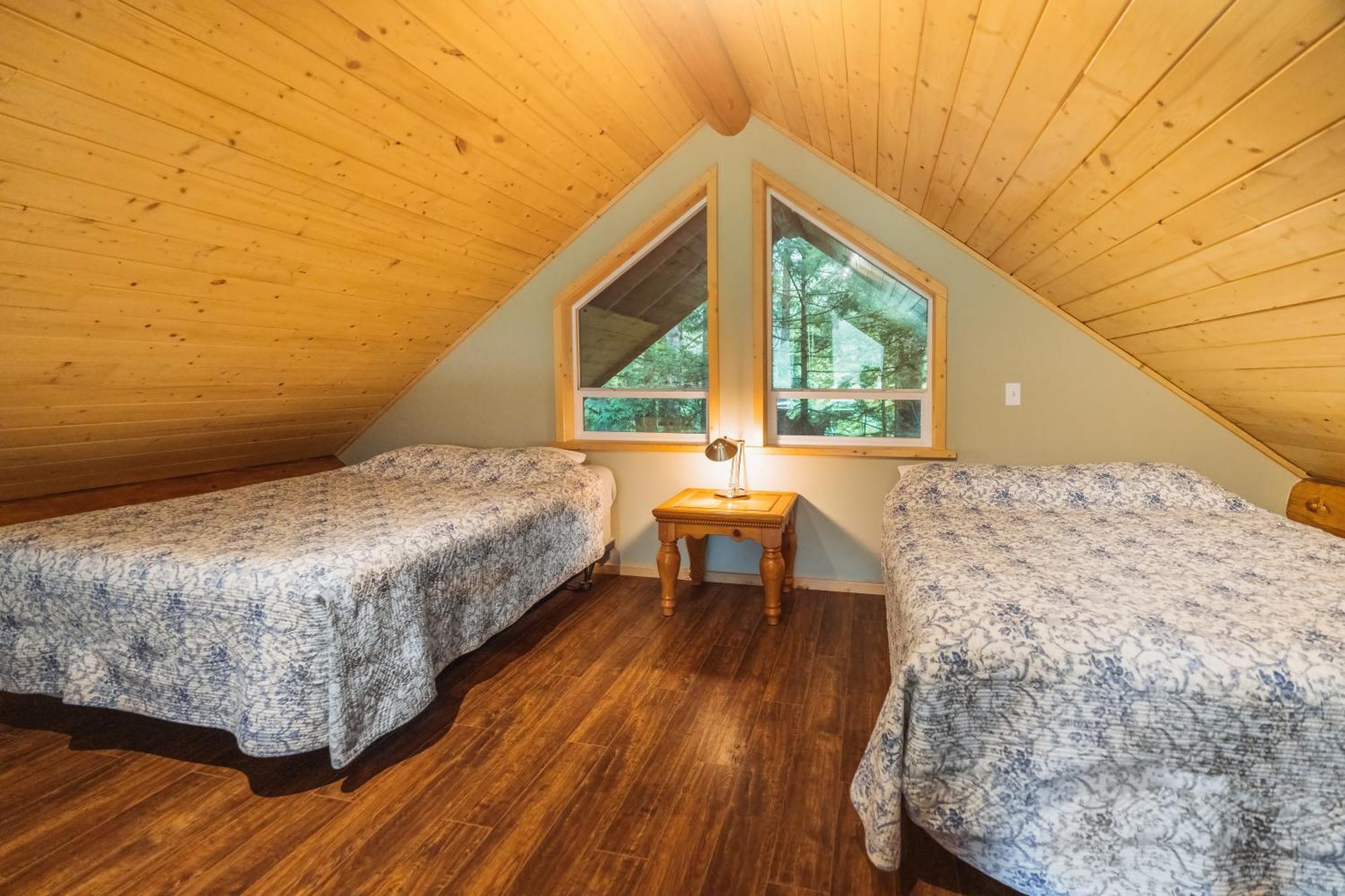 Bella Coola Grizzly Tours And Resort Hagensborg エクステリア 写真