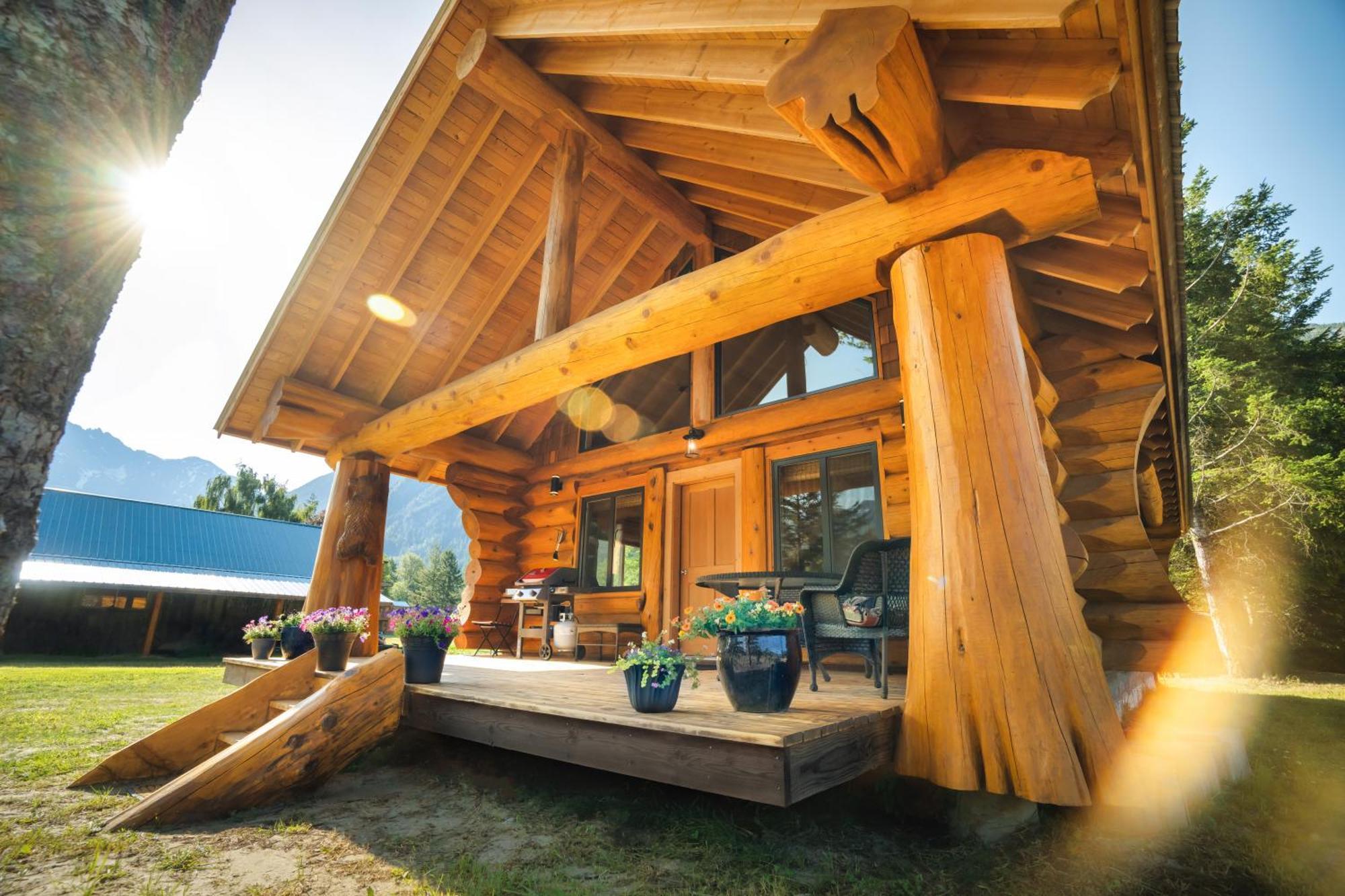 Bella Coola Grizzly Tours And Resort Hagensborg エクステリア 写真