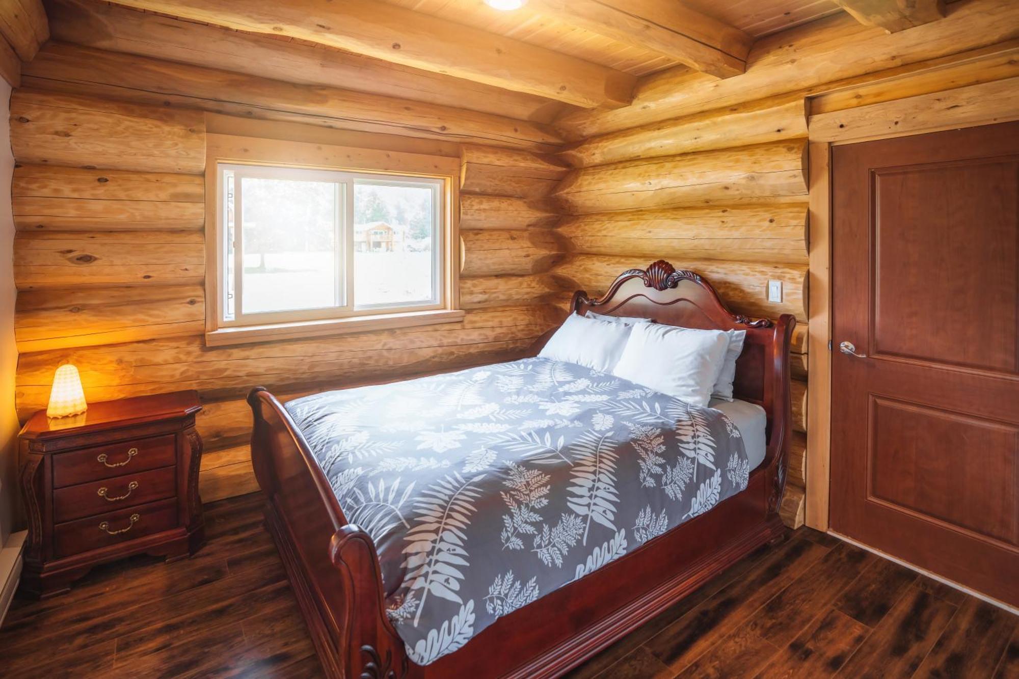 Bella Coola Grizzly Tours And Resort Hagensborg エクステリア 写真