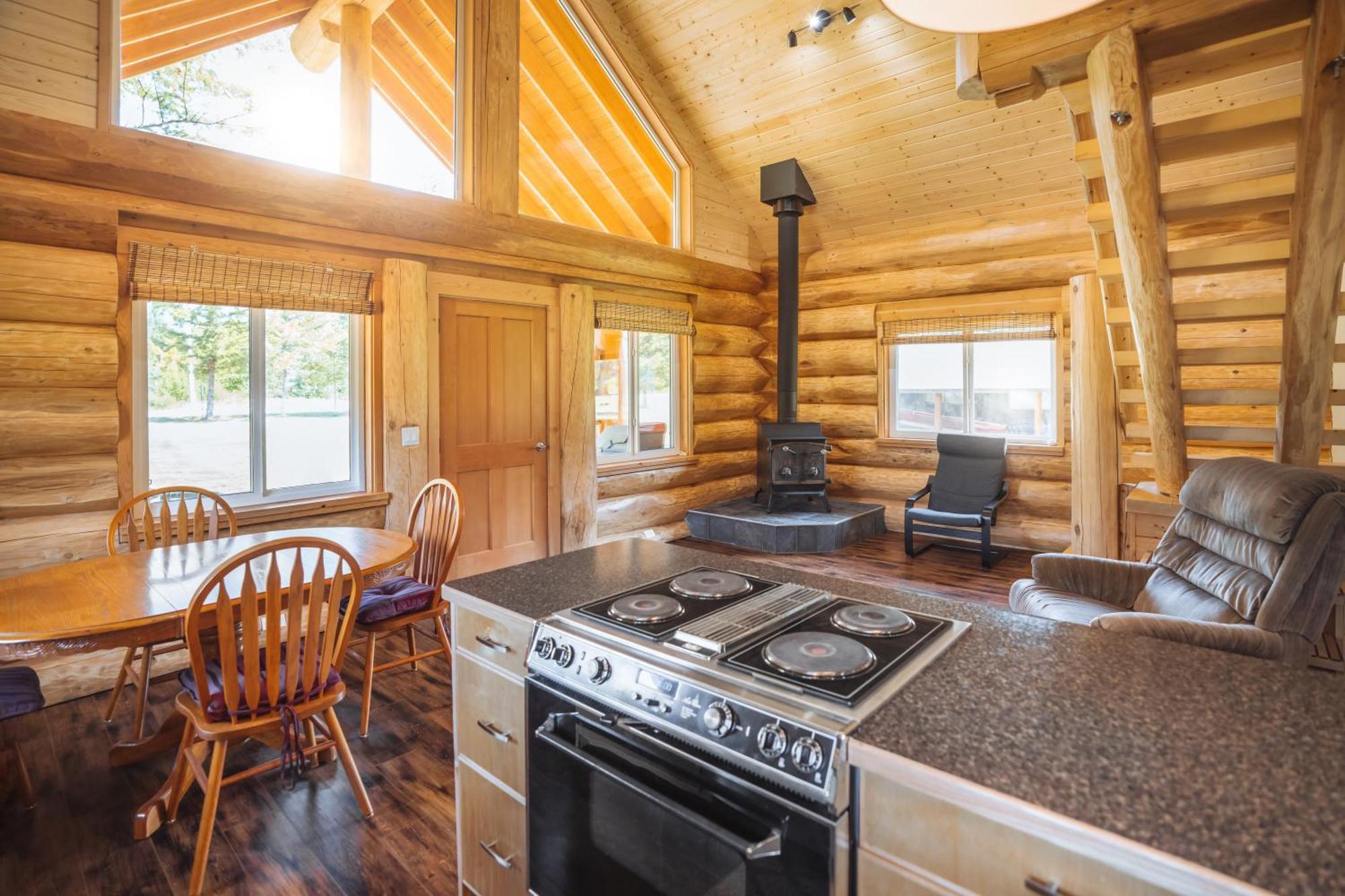 Bella Coola Grizzly Tours And Resort Hagensborg エクステリア 写真