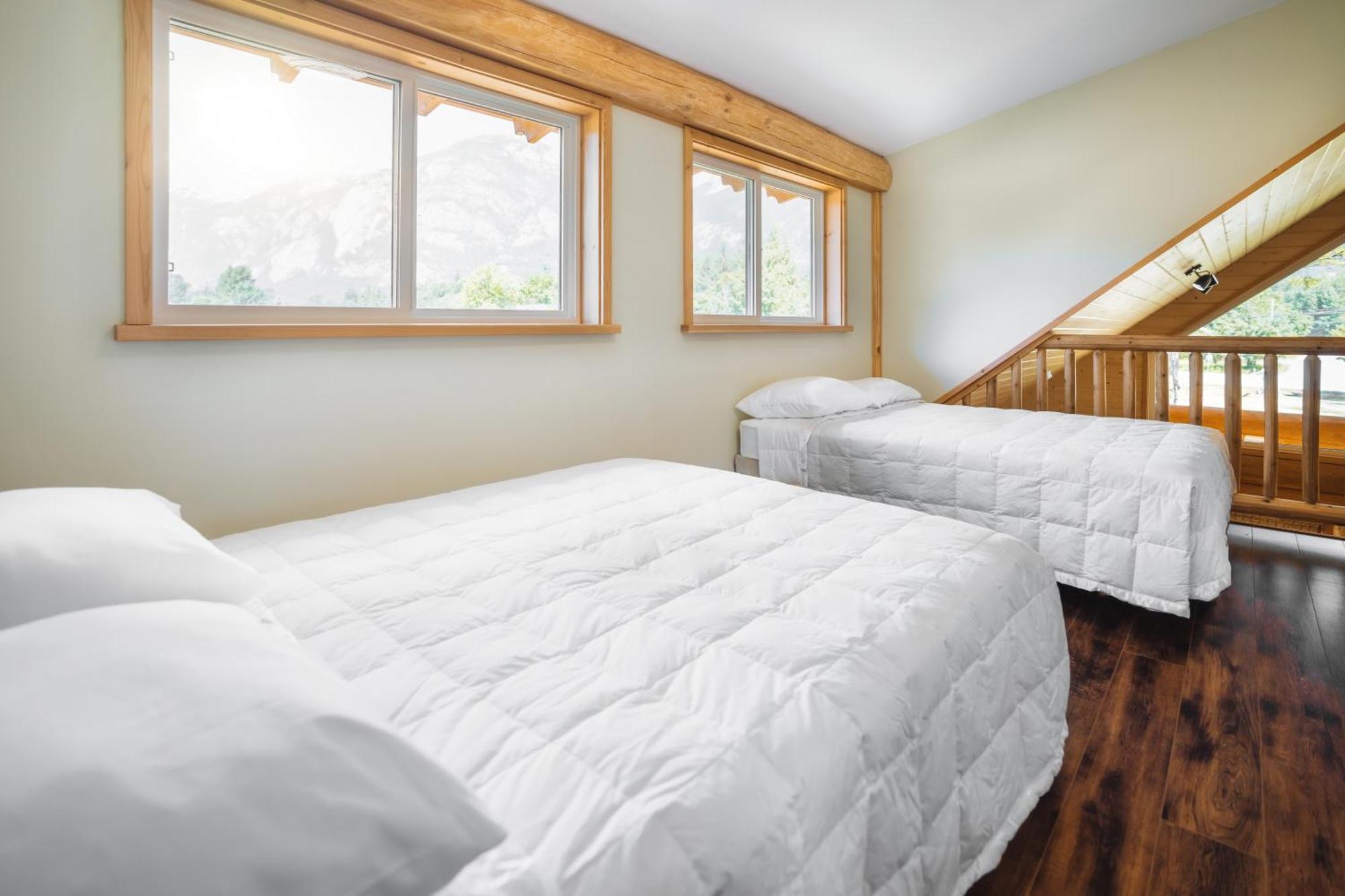 Bella Coola Grizzly Tours And Resort Hagensborg エクステリア 写真